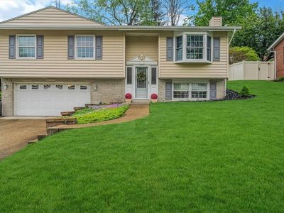 6520 Zupancic Dr, South Park, PA, 15129