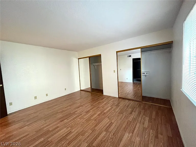 4964 Newport Cove Dr #B — Photo 10