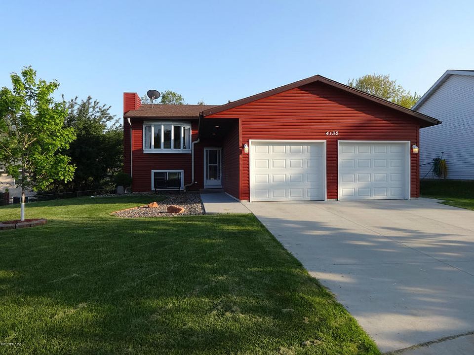 1st image of 4132 Valley Dr NW