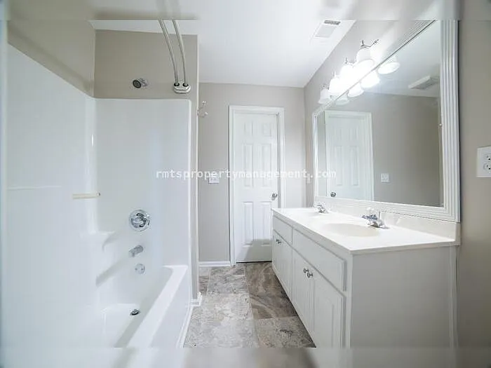 1925 Jesse Cronic Rd — Photo 16