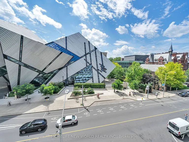 200 Bloor St W #402 — Photo 21