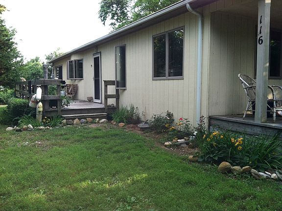 View of the house from the driveway
