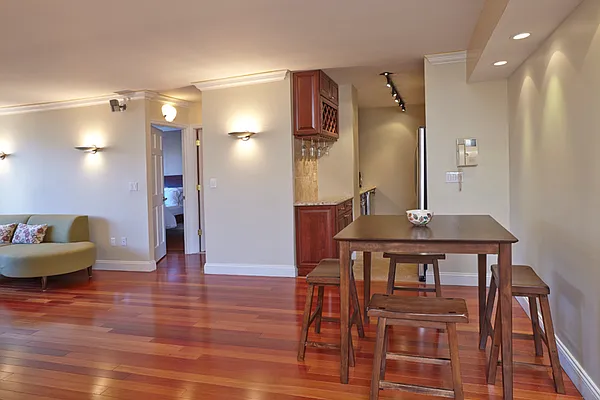 Rented by Owner | media 11