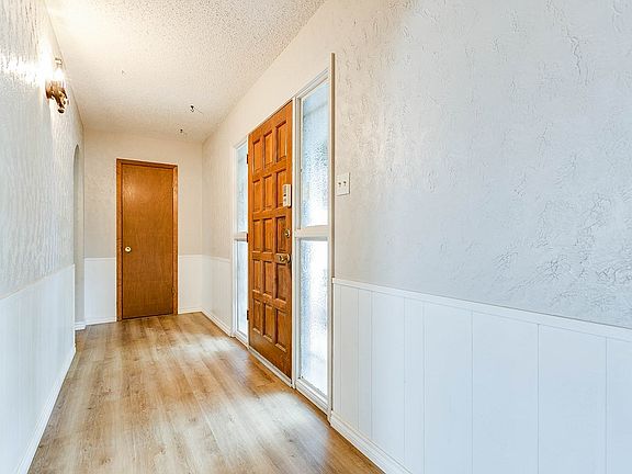 5th image of 2806 Canyon Creek Dr