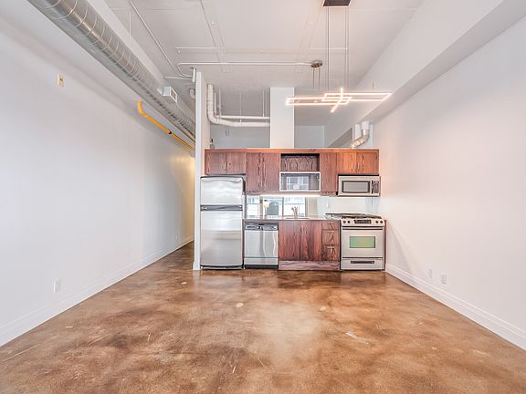 2nd image of 233 Carlaw Ave #421