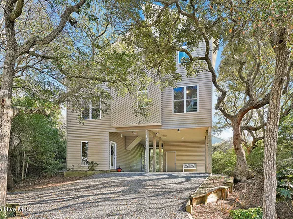 124 N Oak Drive, Surf City, NC 28445