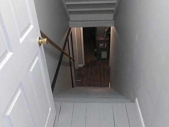 3rd image of 1111 S Lincoln Ave