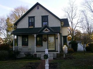 24 Mechanic St, South Kingstown, RI 02879