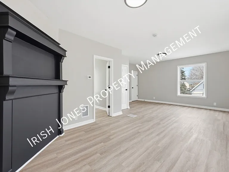 61 Princeton Pl #2 — Photo 9