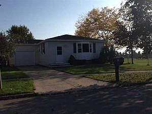1st image of 35 Knollwood Dr