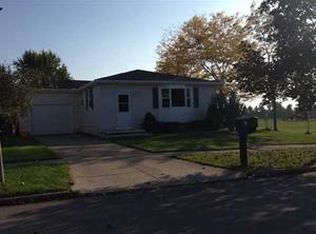 35 Knollwood Dr, Cheektowaga, NY 14227