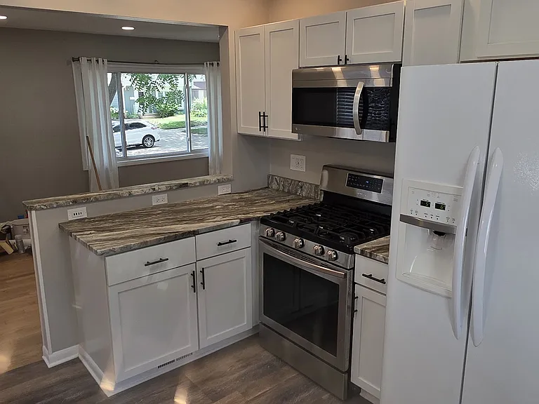 9322 W Mount Vernon Ave — Photo 10