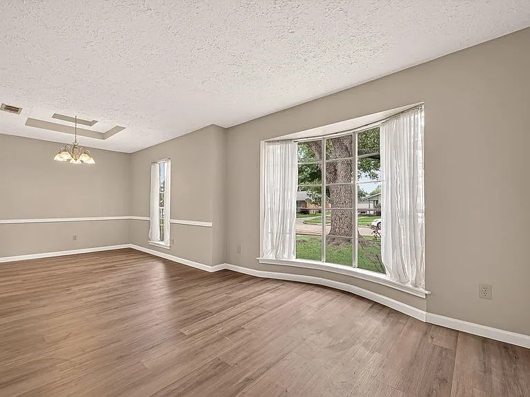 1519 Hitherfield Dr — Photo 23