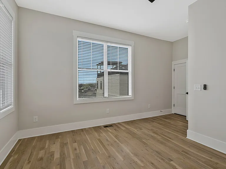 5301 Centennial #E — Photo 12