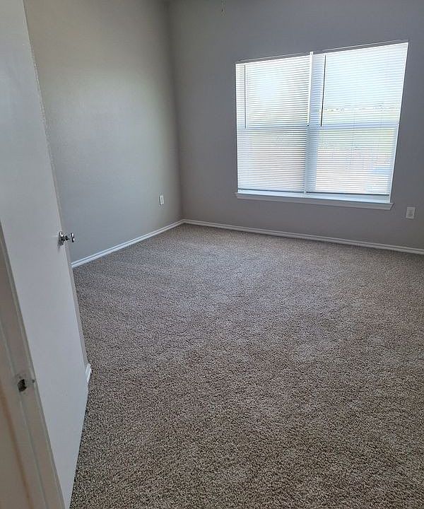 2nd image of 2805 Woodlark Dr #2567