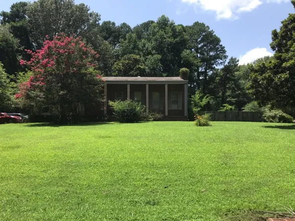 249 Ailene Dr, Collierville, TN 38017