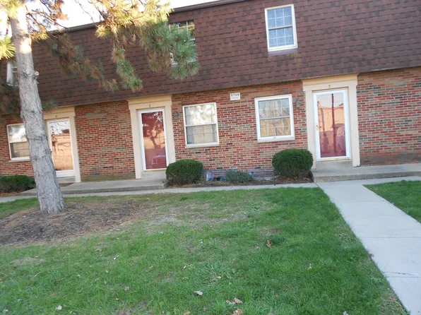 5738 Beechcroft Rd APT E, Columbus, OH 43229