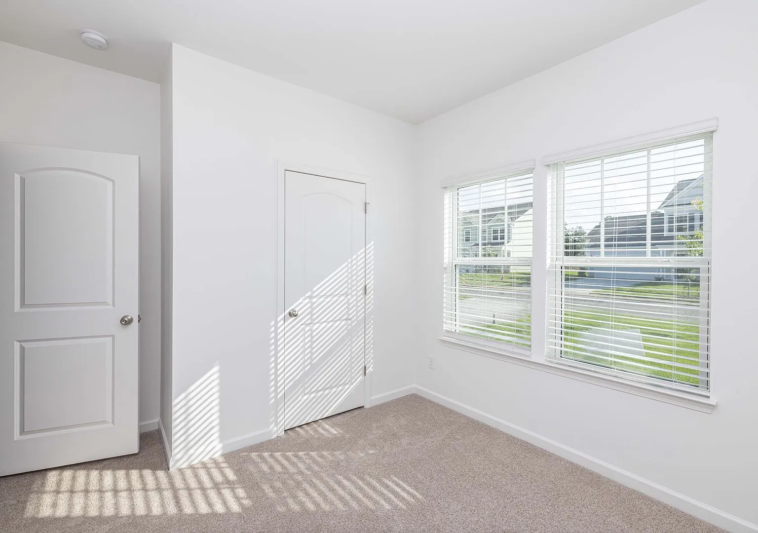 Beautiful Home In Sought-After Stonebridge Fairways - Available November 2026 — Photo 3