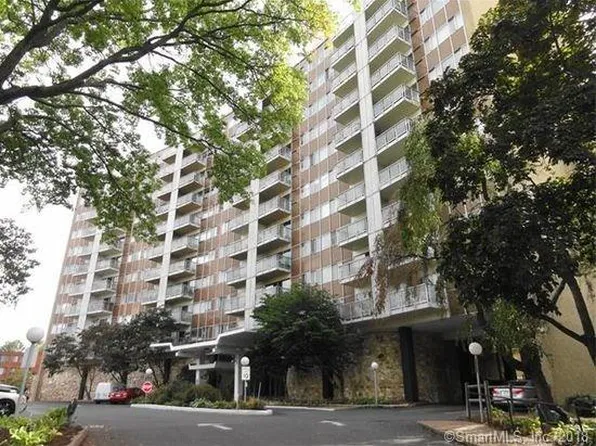 30 Woodland St APT 6A, Hartford, CT 06105