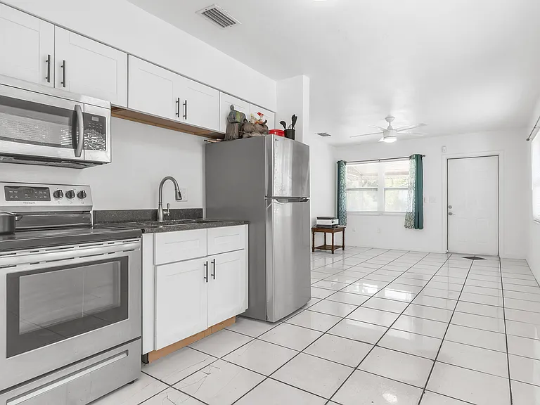311 N Arcadia Ave #311 — Photo 10