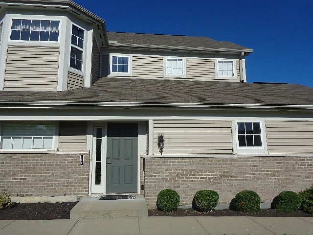1st image of 1375 Lakeshore Dr #14-301