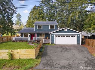 4474 Woods Rd E, Pt Orchard, WA 98366