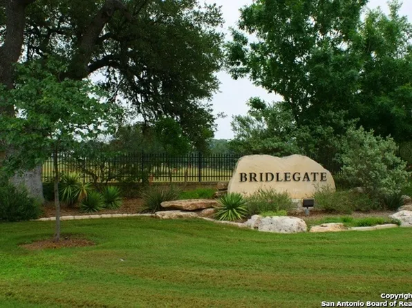 425 Horseshoe Falls LOT 425, Bandera, TX 78003