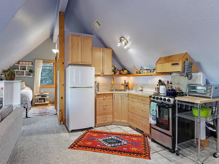 53 Paradise Rd — Photo 4