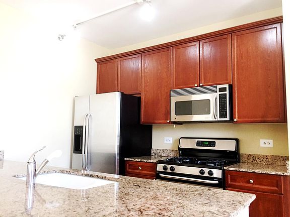 3rd image of 330 W Grand Ave #3309FLOOR