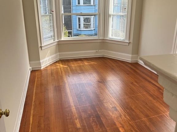 3rd image of 1327 Lyon St #B