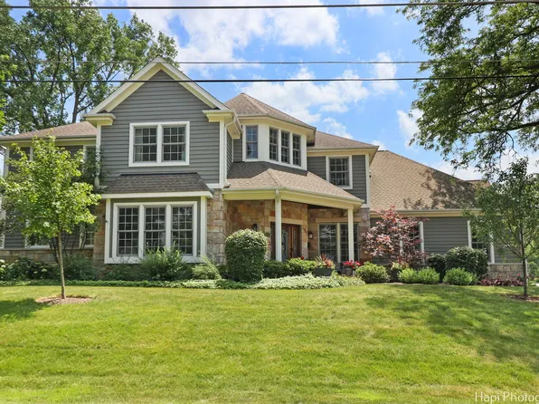 135 Tower Rd, Barrington, IL 60010