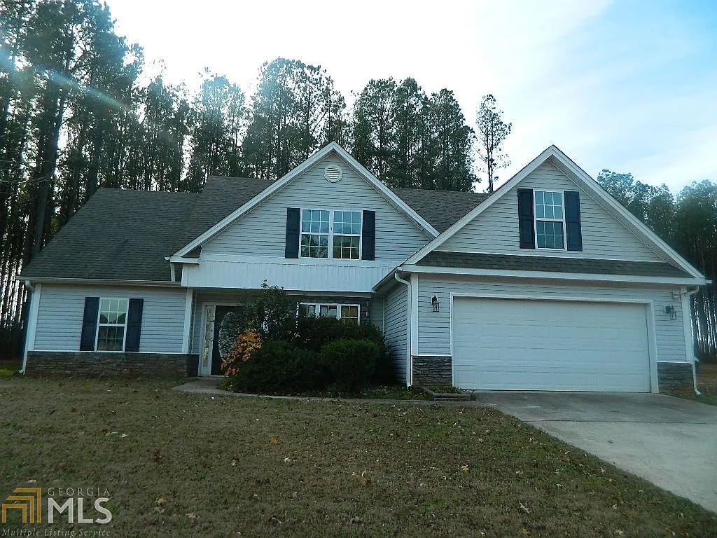 136 Laurel Ln photo 1