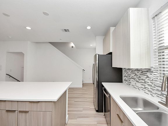 5th image of 18716 Centro Main St #B