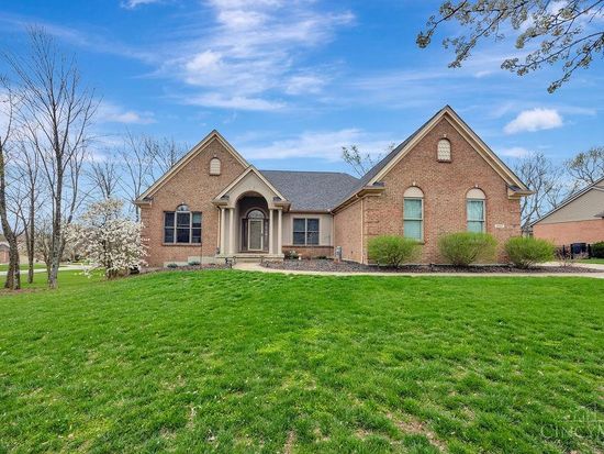 6913 Red Ash Ct, Hamilton, OH 45011