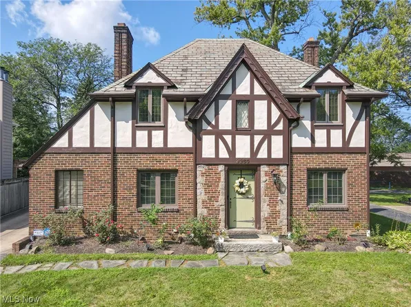 3360 Stockholm Rd, Shaker Heights, OH 44120