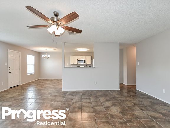 5th image of 1900 Melrose Ln