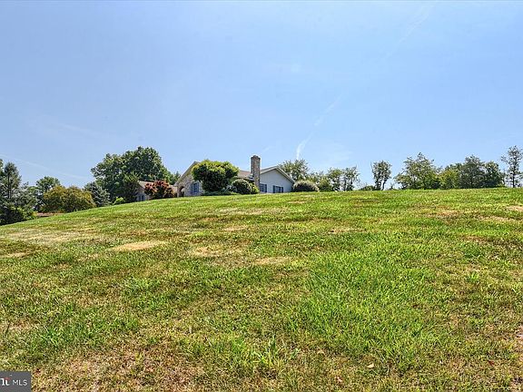 4th image of 125 Old Mill Rd