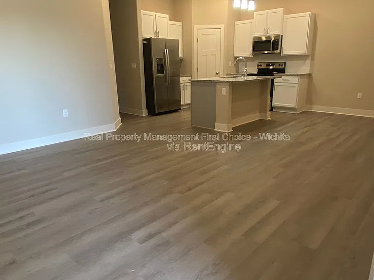 4610 S Kessler Cir — Photo 5