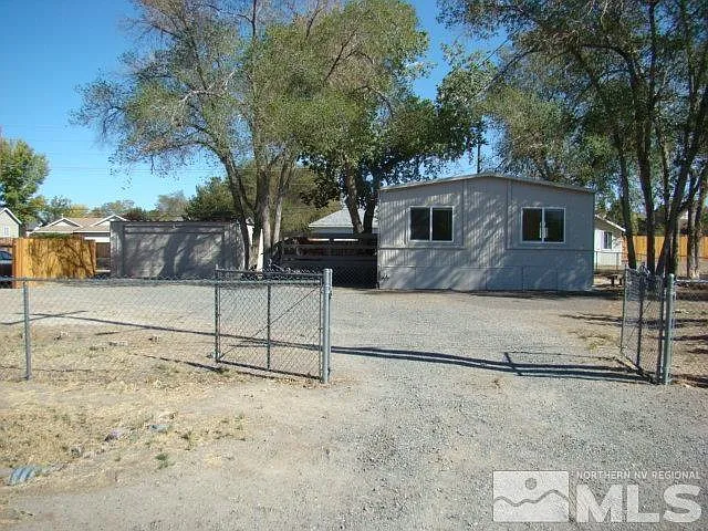 1759 N Edmonds Dr photo 1