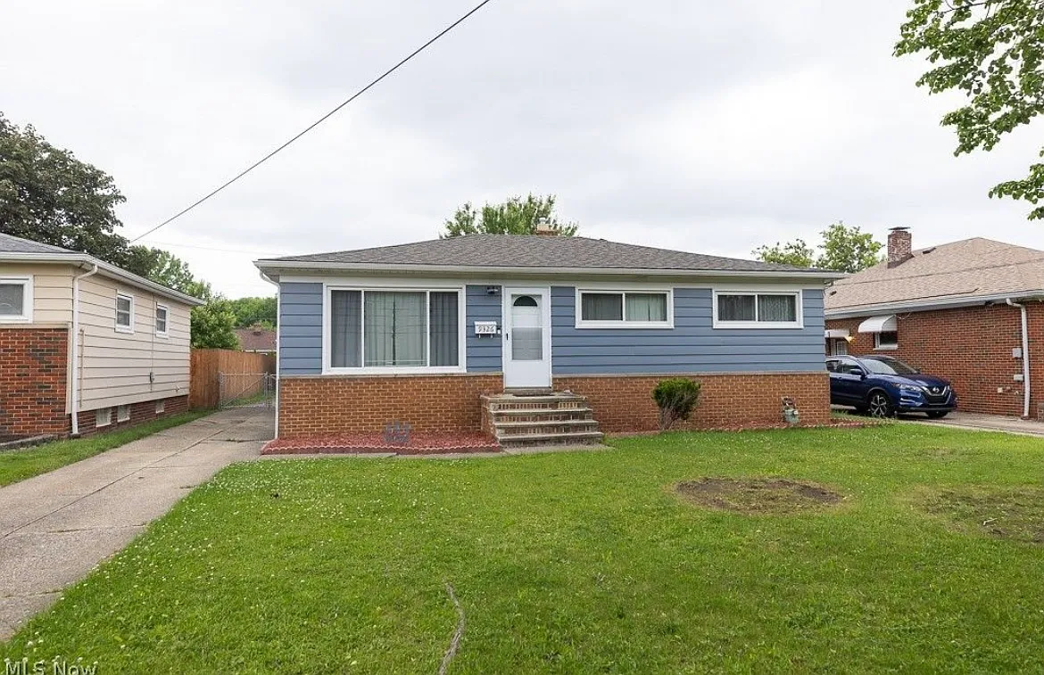 9326 Ackley Rd — Photo 1