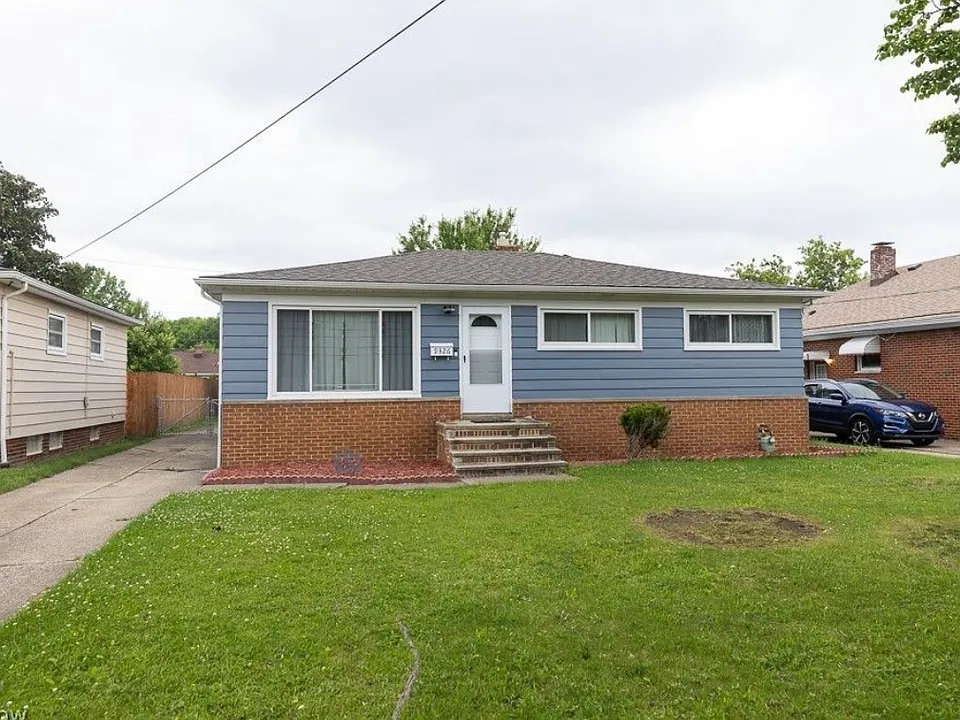 9326 Ackley Rd