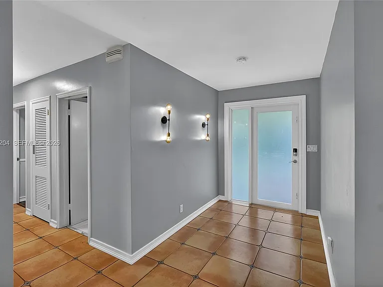 6767 SW 154th St — Photo 10