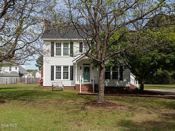 2nd image of 2305 N Miller Circle