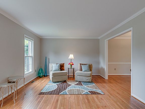 2nd image of 13024 New Parkland Dr