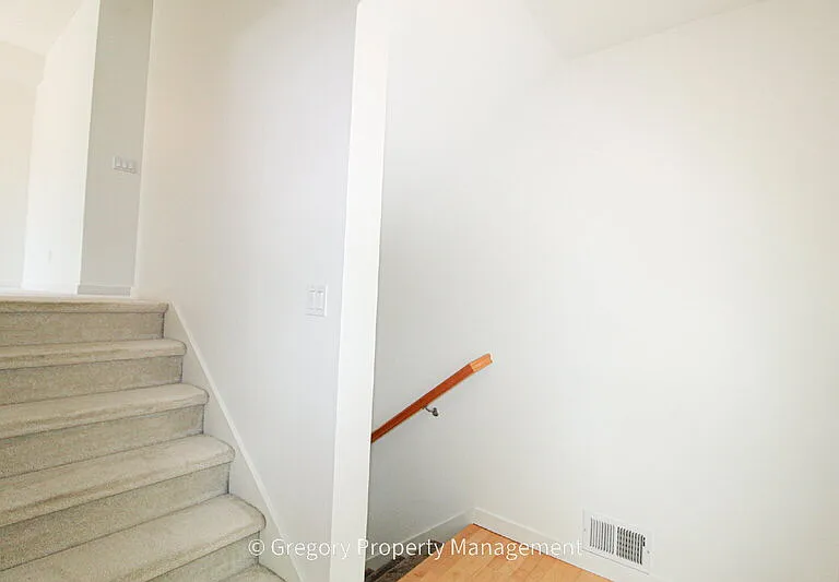 13824 N Creek Dr #802 — Photo 5