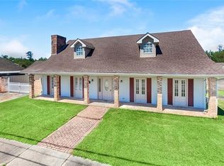 2916 Legend St, Meraux, LA 70075