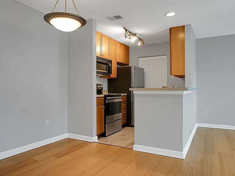 273 Alexandra Dr #11 — Photo 16