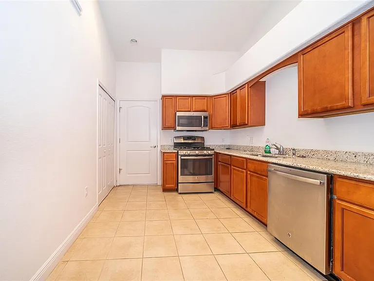 1007 David Walker Dr #B-2 — Photo 7