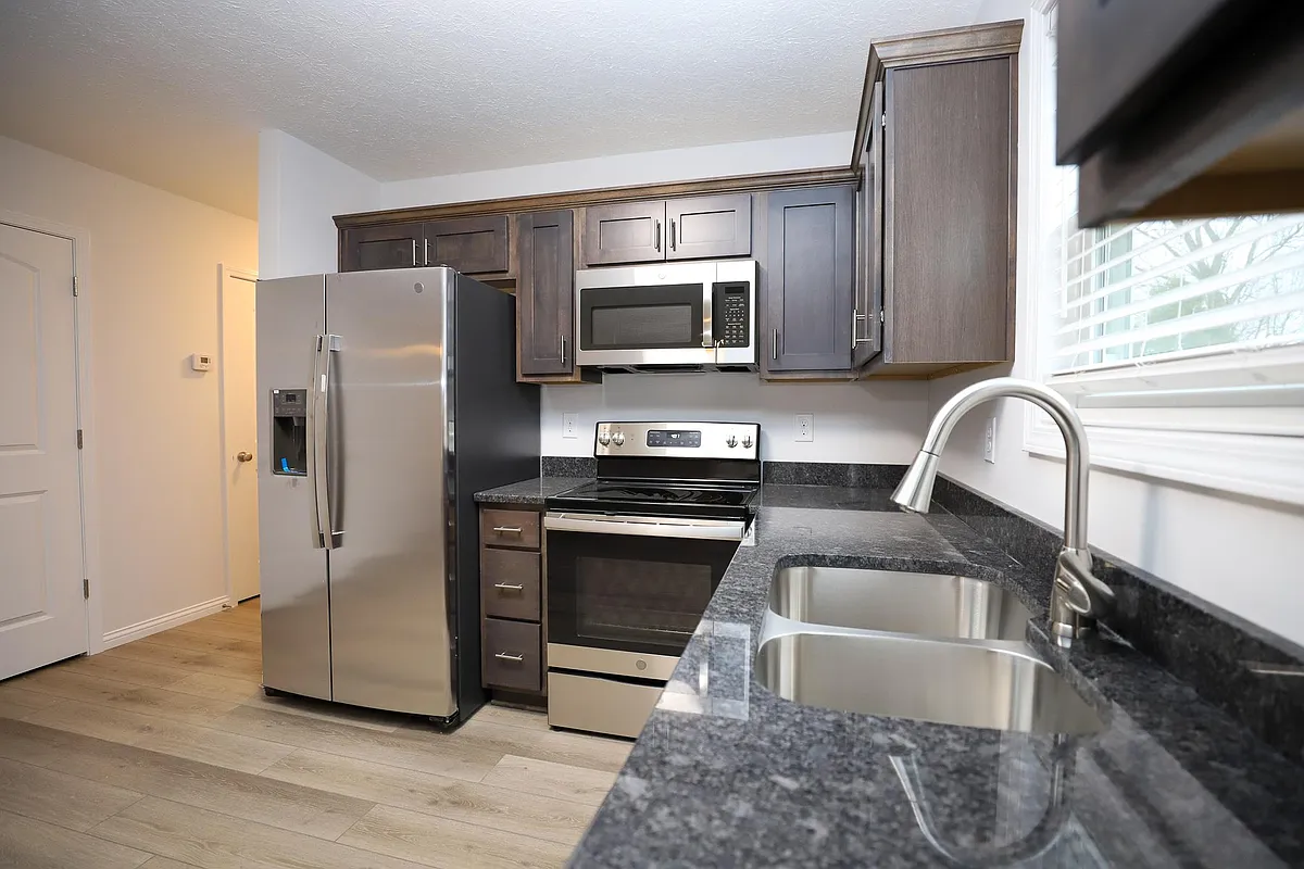 Building Photo - 174 Creekvale Dr #B