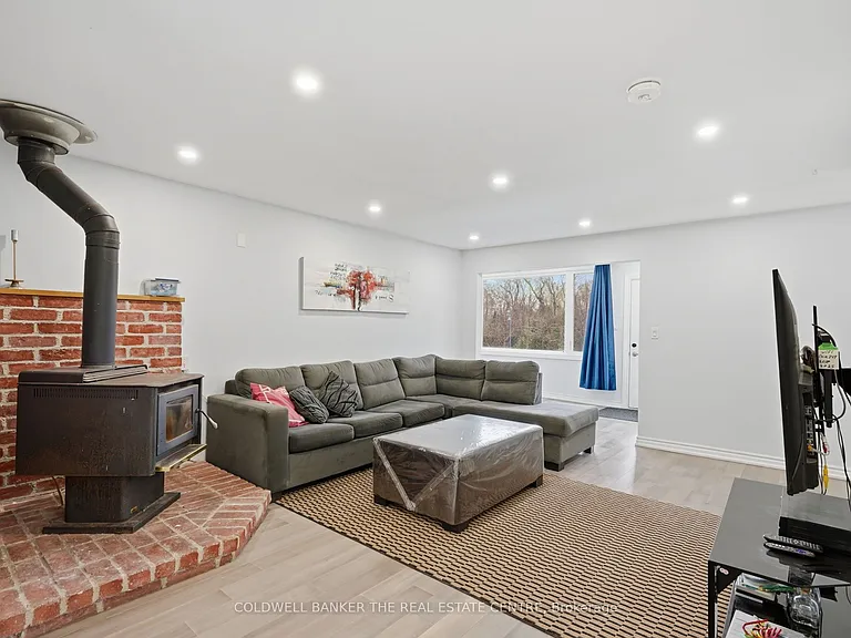 749 Innisfil Beach Rd — Photo 12